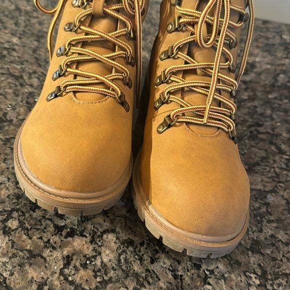 ESPRIT Gladys wheat lace boot NIB 11 - Picture 9 of 10